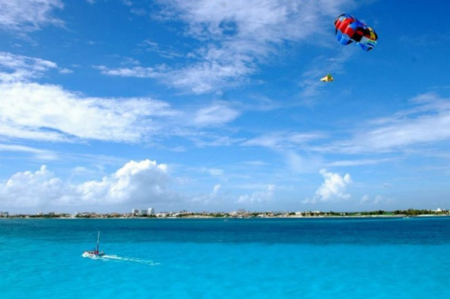 parasailing en cancun 3